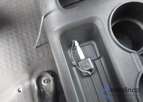 2015 Nissan Nv200 S from USA, damaged, VIN 3N6CM0KN8FK694719